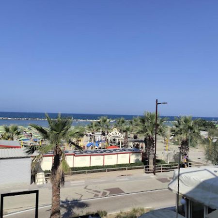 Hotel Bonaria Rimini Exterior photo